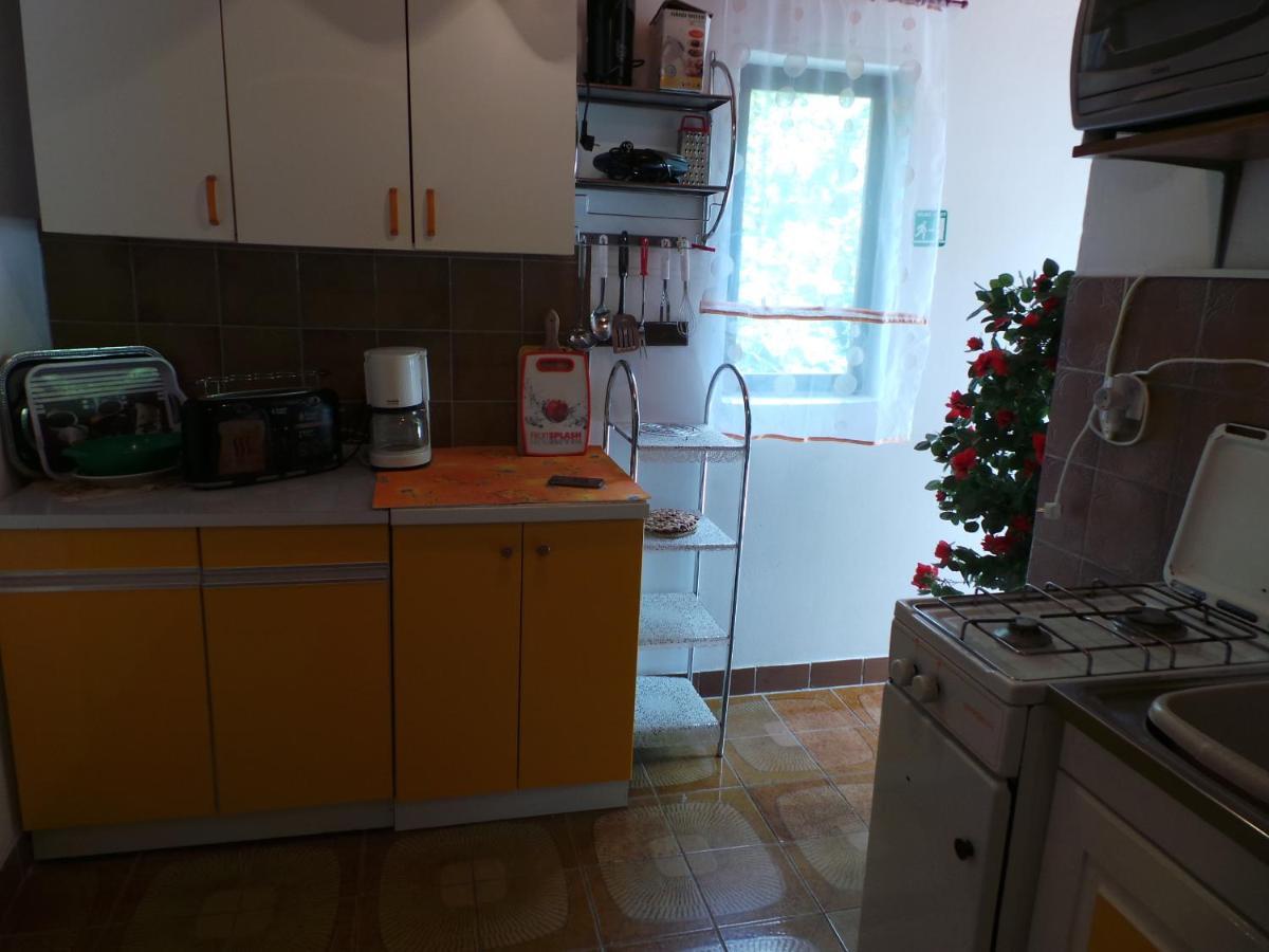 2 L Jablanac Exterior foto